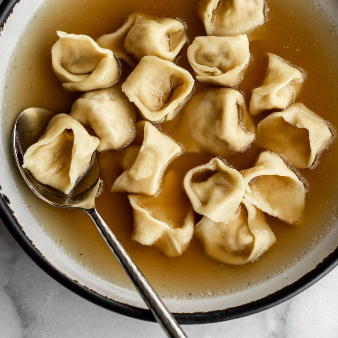 CLASSIC TORTELLINI EN BRODO